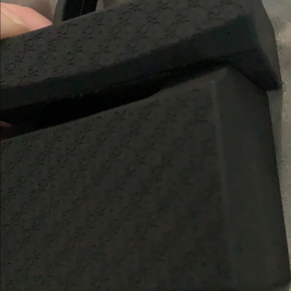 🆕 Apple AirPods Pro & V1 & V2 - Picture 8 of 16
